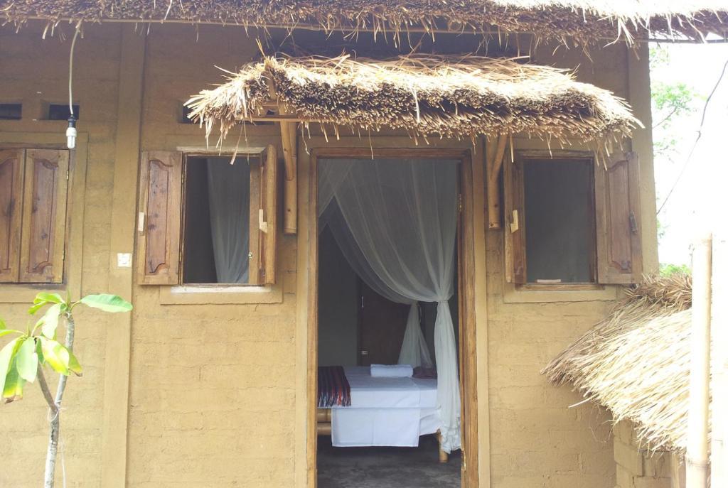 Baleku Homestay Trawangan Τζίλι Τραγουανγκάν Δωμάτιο φωτογραφία